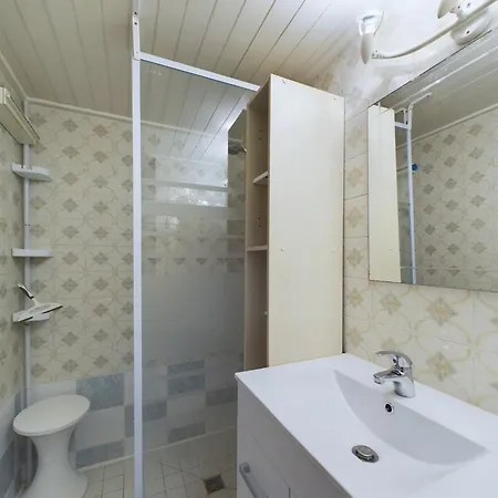 Dom wakacyjny Petite Maison Reposante Pour 2 Au Bord De
